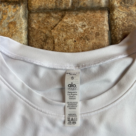 ALO Yoga White Crew Neck Top - Picture 5 of 5
